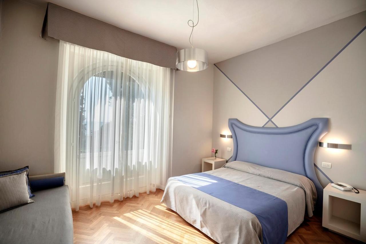 Hotel Bellevue Gardone Riviera Kültér fotó
