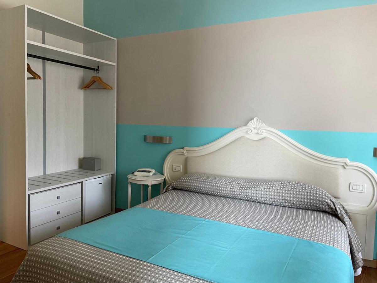 Hotel Bellevue Gardone Riviera Kültér fotó