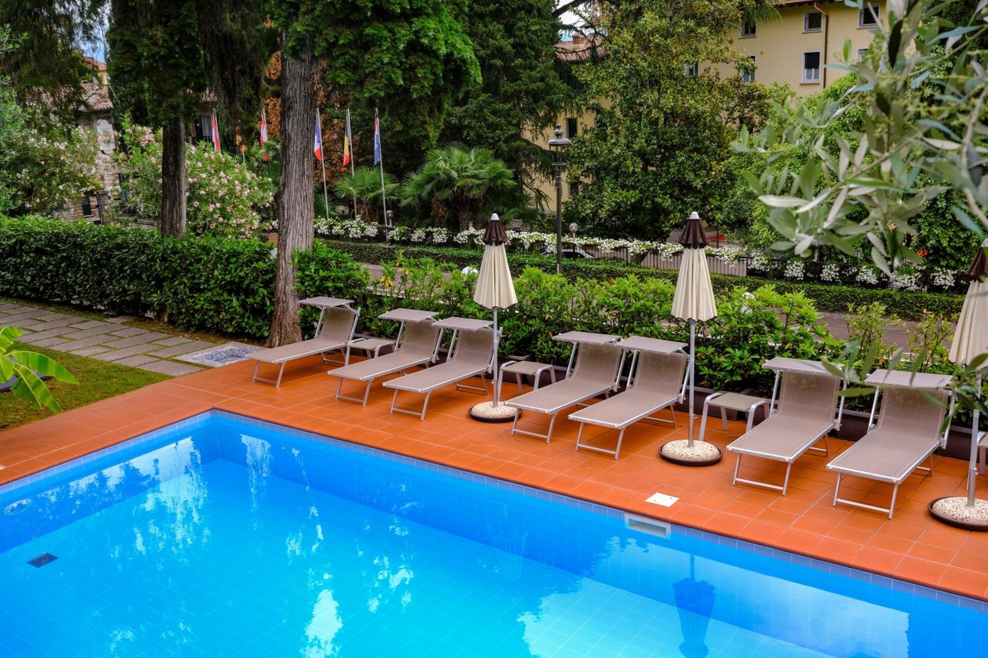 Hotel Bellevue Gardone Riviera Kültér fotó
