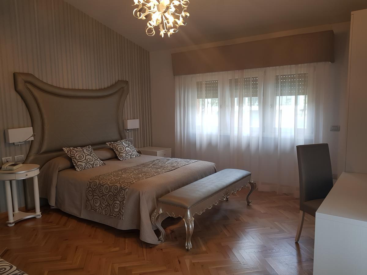 Hotel Bellevue Gardone Riviera Kültér fotó